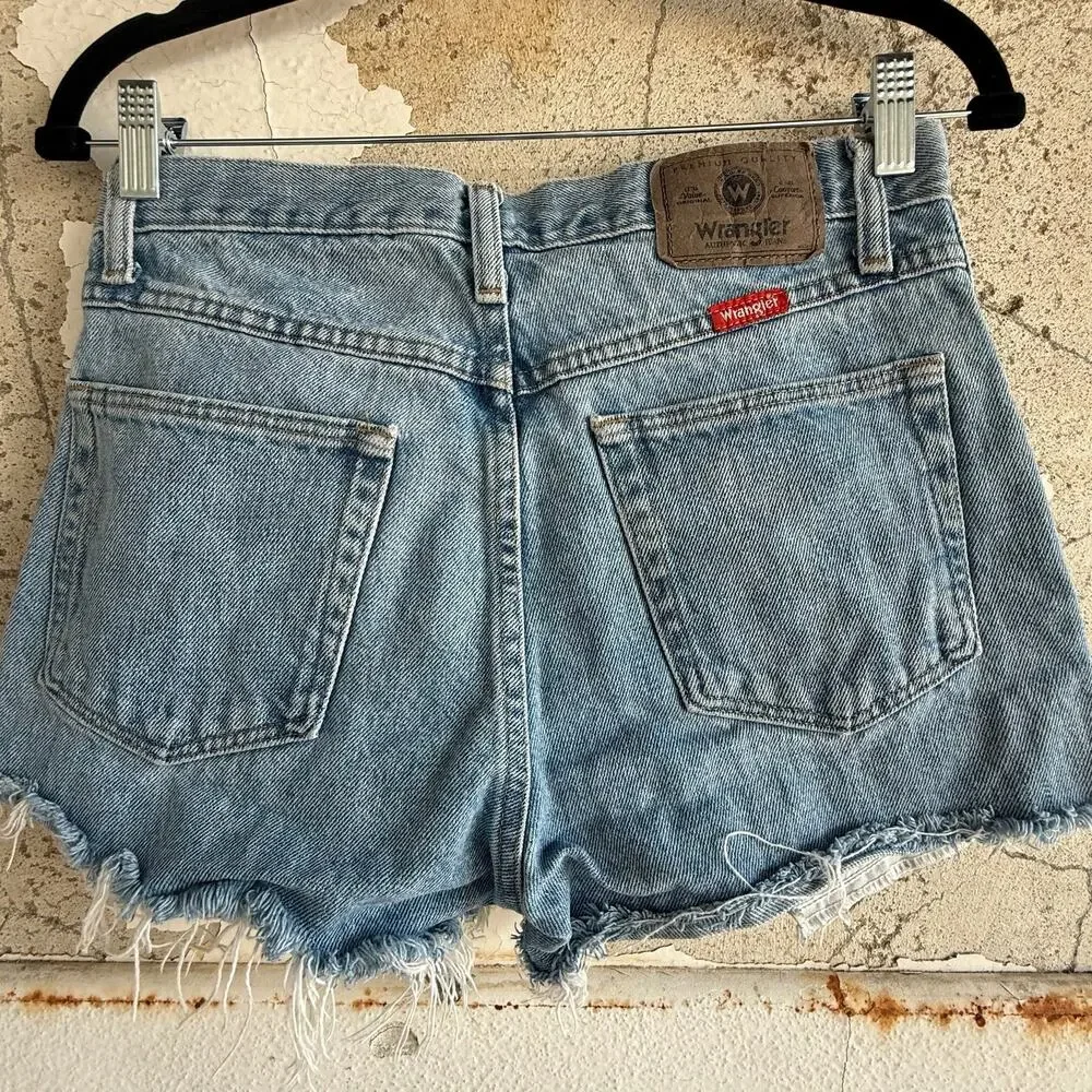 Vintage‎ Wrangler Denim Shorts 90s High Rise Cutoffs Light Blue Wash Womens 29 - Picture 8 of 10